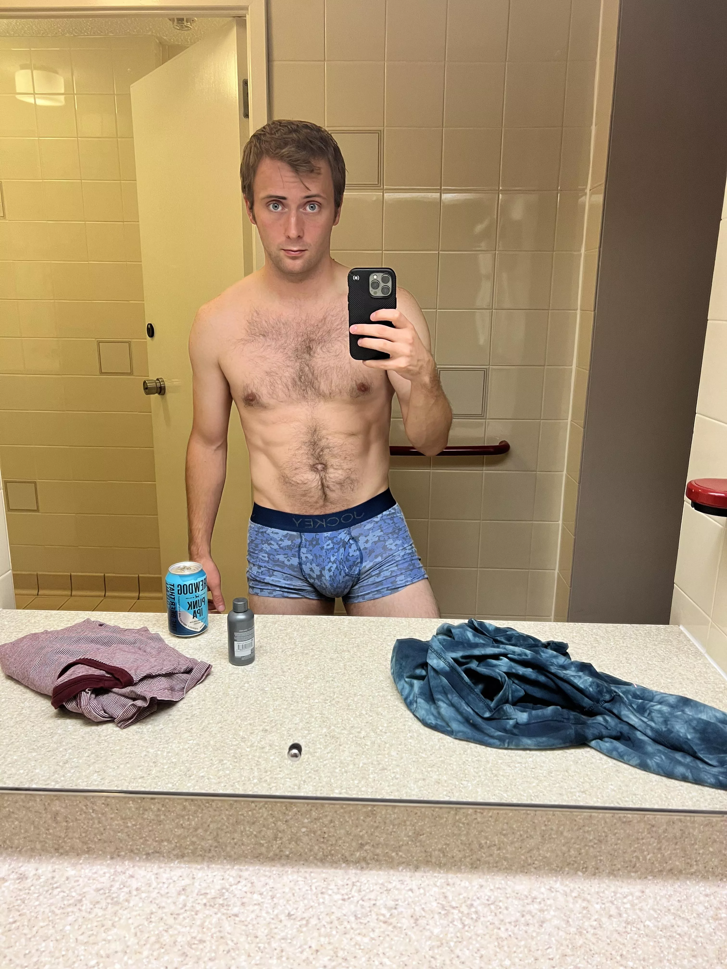 The abs are slowly coming back 😜