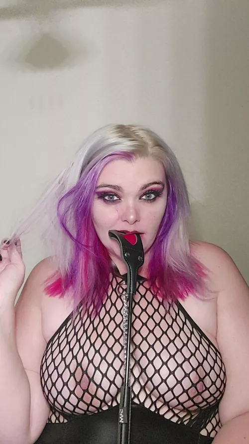 There's almost no chubby girls in here. I'm going to change that.