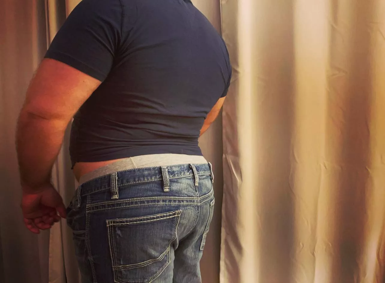 They say I’m getting wide. What do you think?