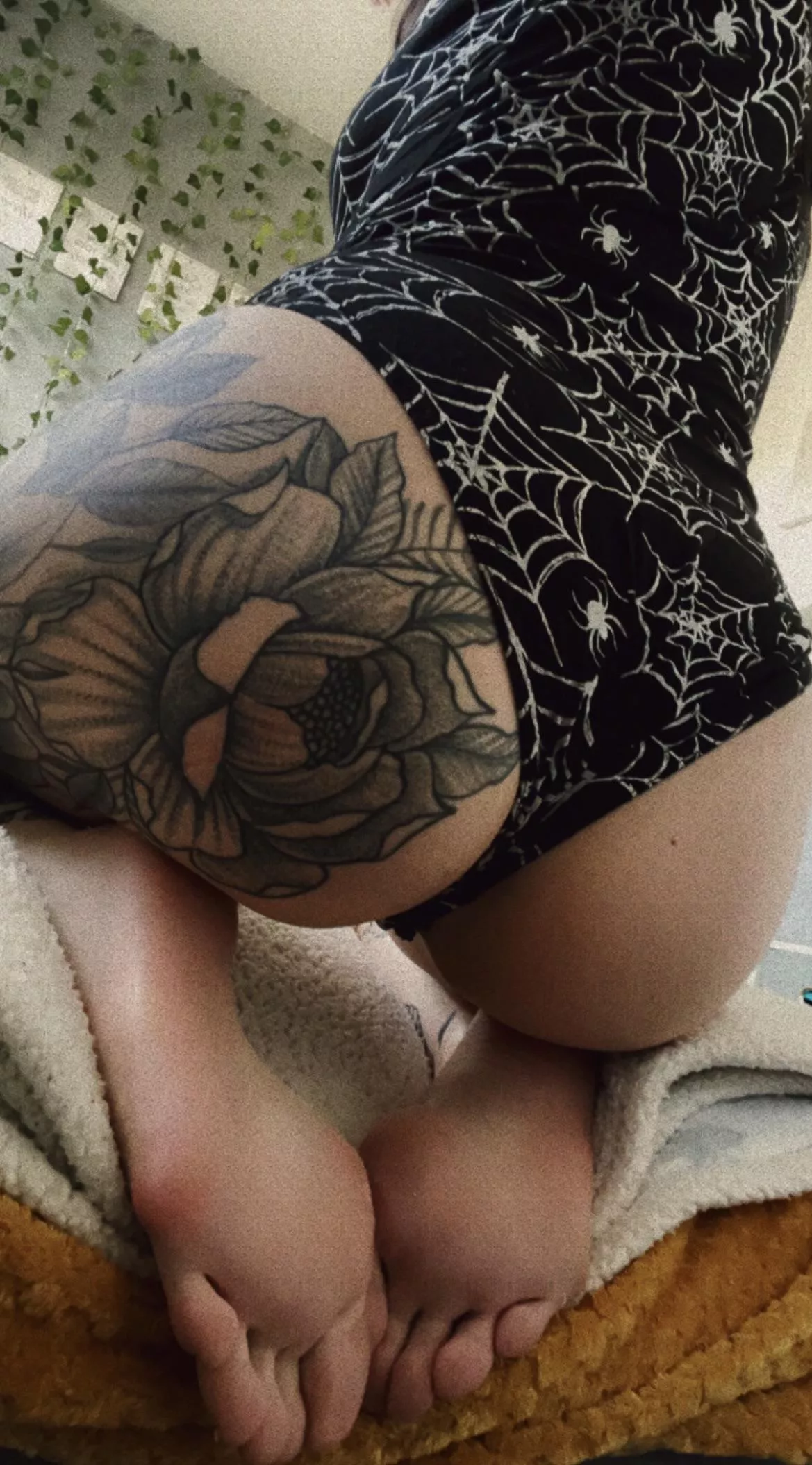 This Halloween body suit is hiding all my best bits 🫢