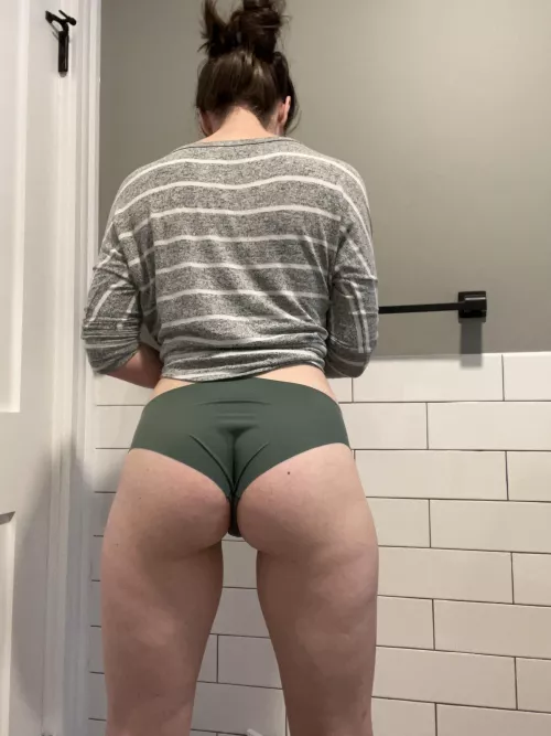 Was sent the xs instead, not disappointed with the outcome [f]