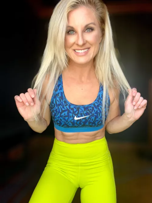 What’s the first thing you noticed? 👀😏