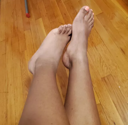 Which do you like more…natural toes or painted toes?