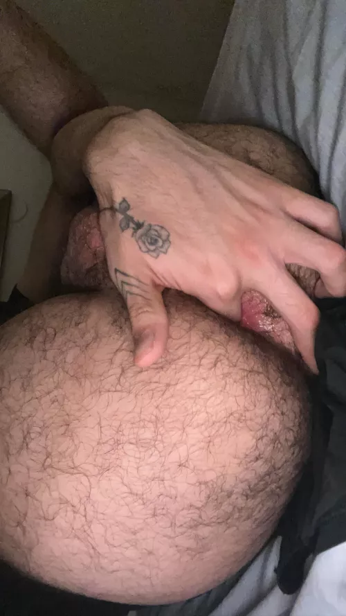 who likes a tight hole? (;