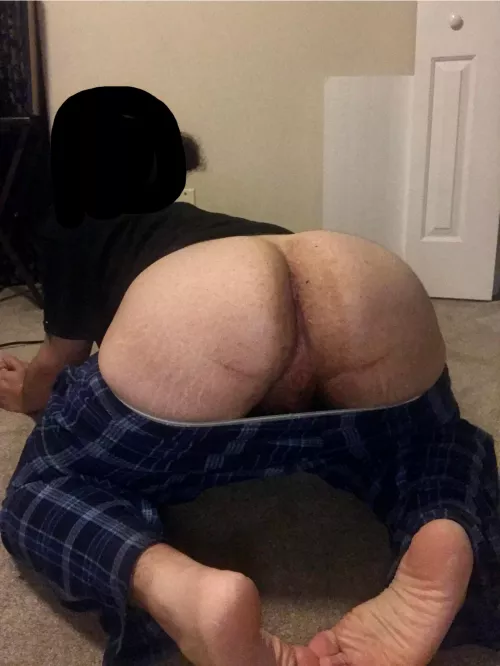 Wish you were behind me 😈