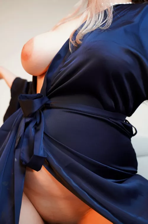 Would you agree that I rate my breasts 10 out of 10?