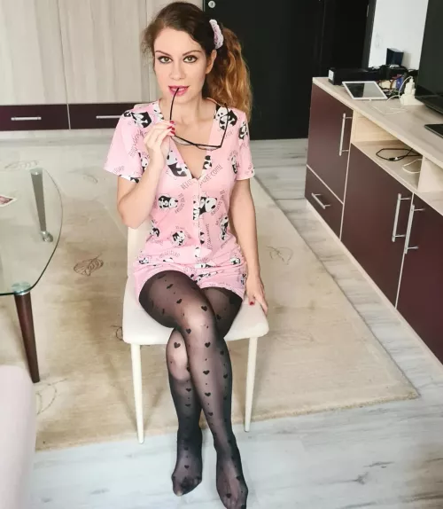 Would you touch my legs in tights ?