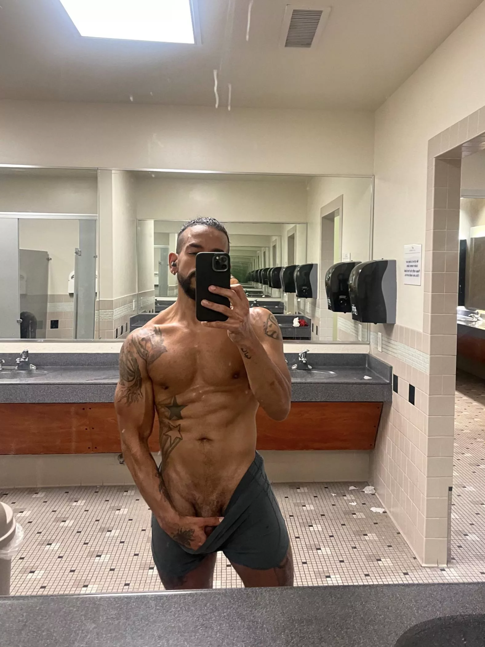 You coming to the sauna bro?