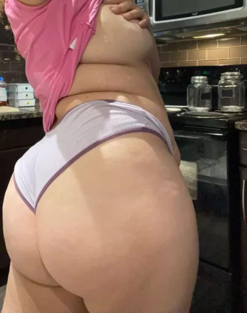 You guys want to see more of her?