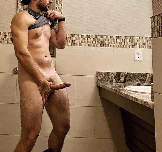 Your POV as my gym partner😏