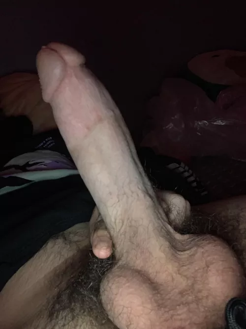 [18] desperate to cum