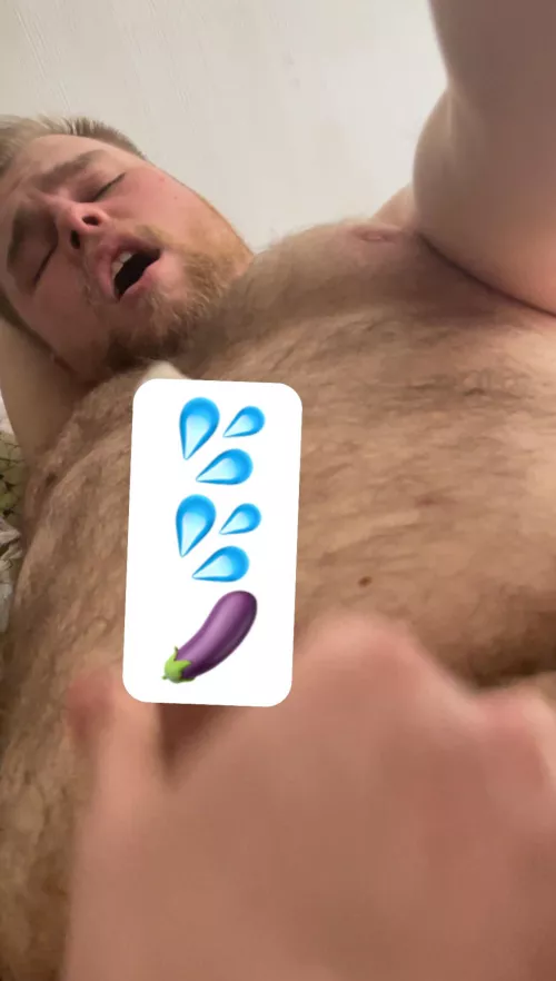 [23]This cub jizzed all over himself with a huge dildo up his ass