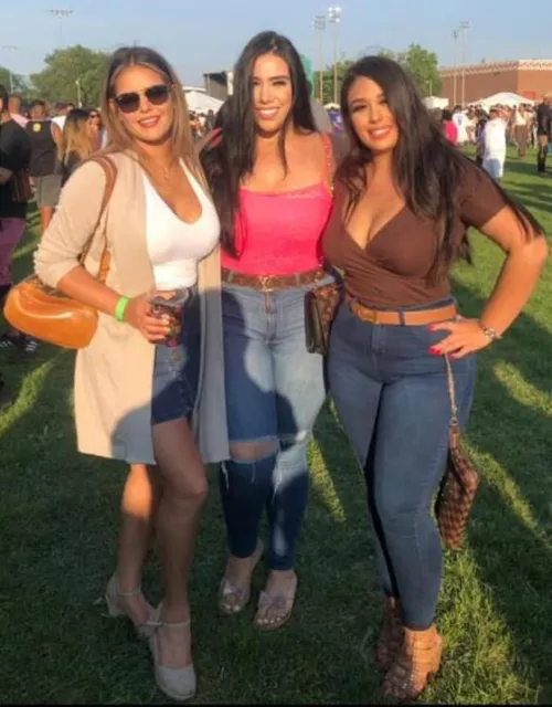 Alright boys, what's your pick 👇🏽