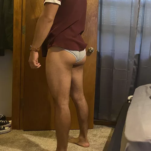 Anyone into briefs 🩲😈😜