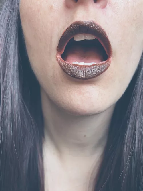 Brown.. 🤎👄💋 [F41]