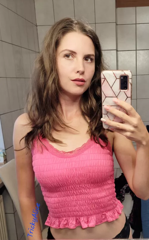 brunettes do it better 💖🖖