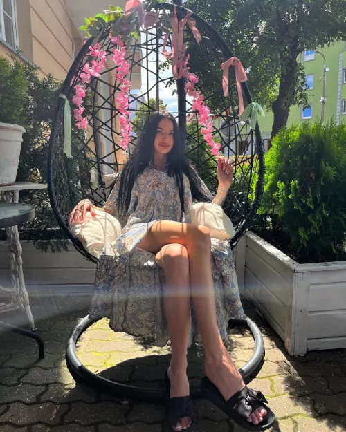 Can you be my play mate?