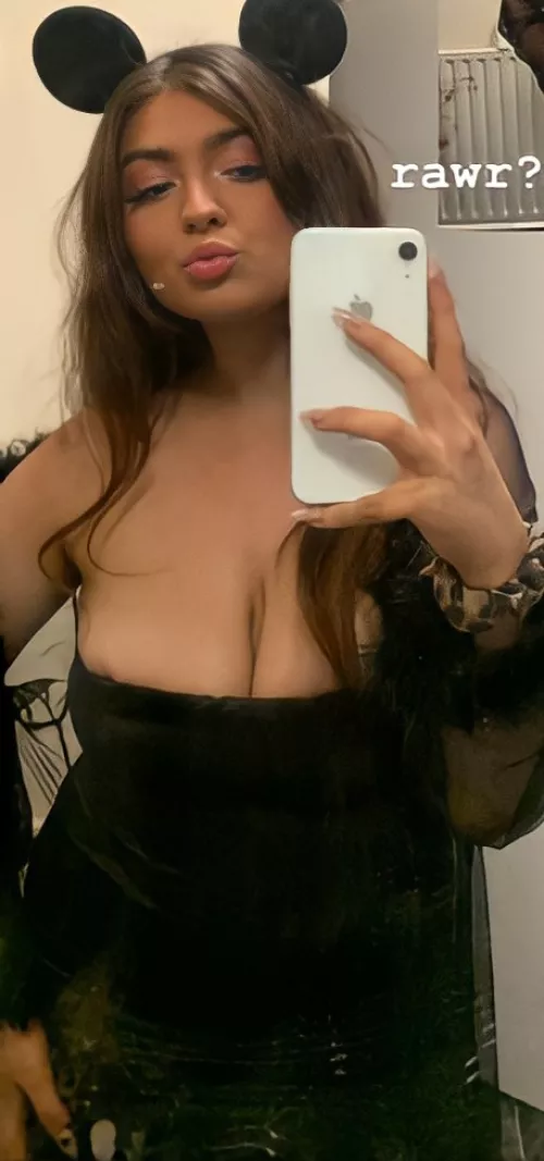 Chav with huge hanging tits