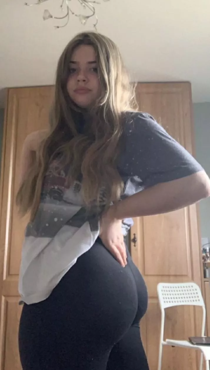 dm if you can trib her(non nude)