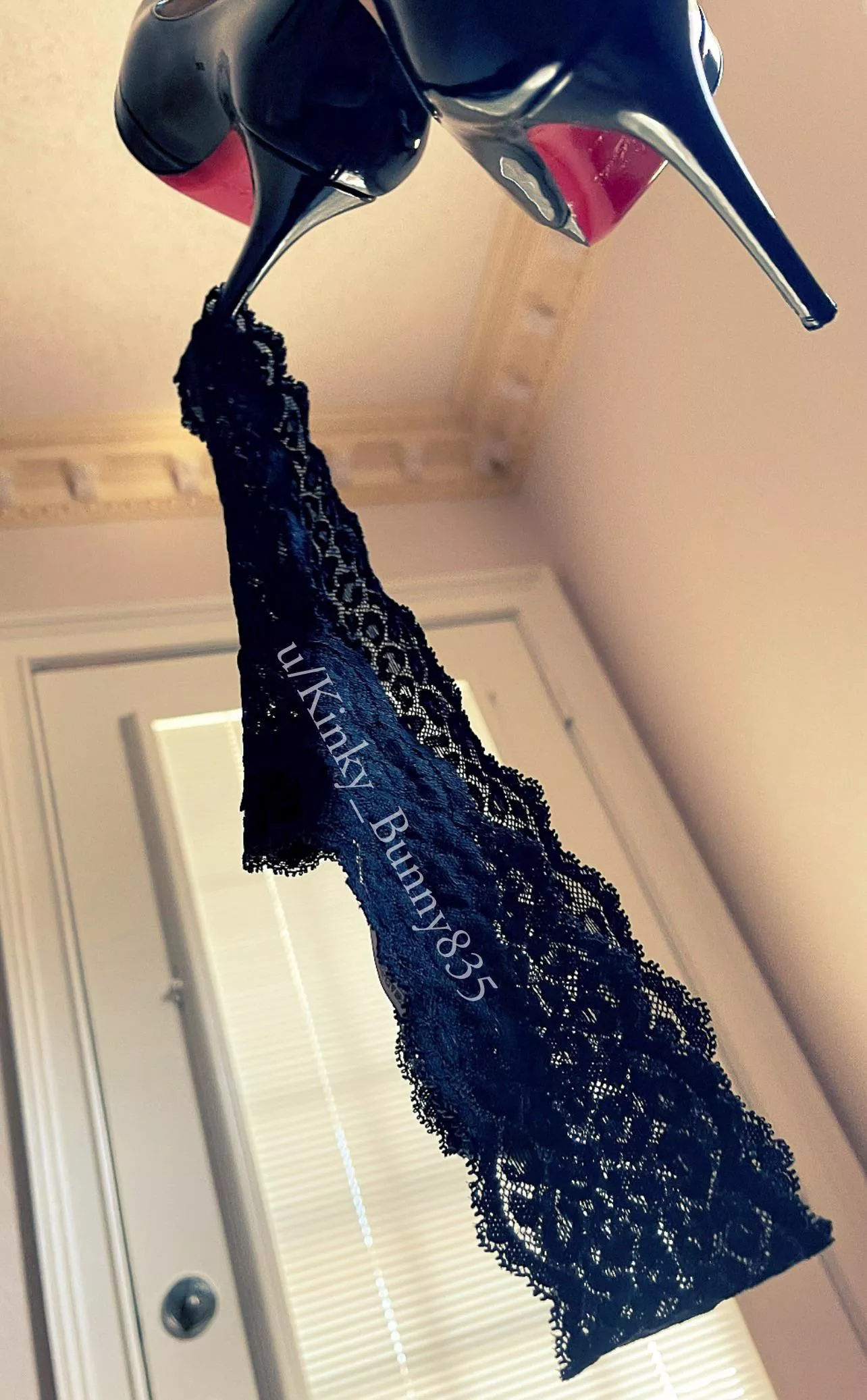 Do you have a panty fetish?? If so, DM me 😉