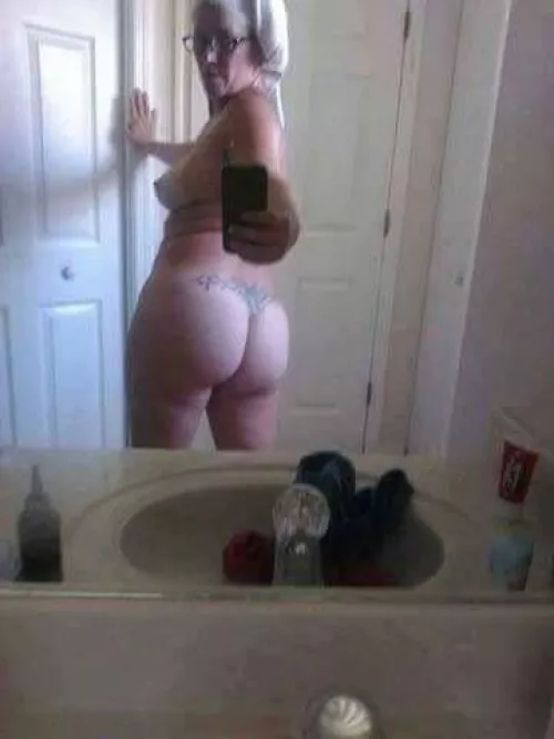 F 40s 5’5 feel like butt is too big it’s where most of my weight ends up