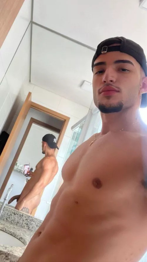 Get on your knees and please me 😈(20)