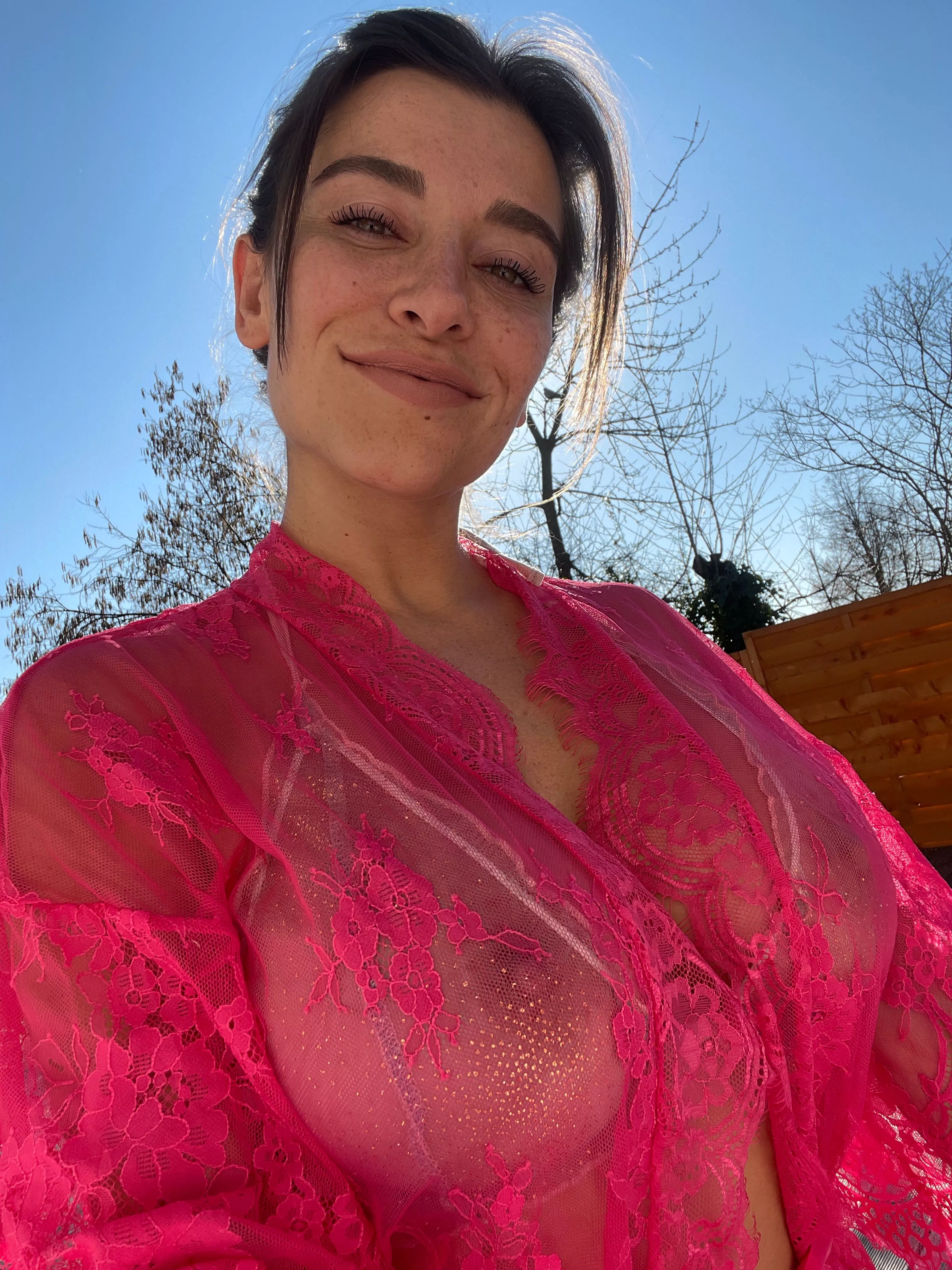 going to the bakery to make some pants tight [f]