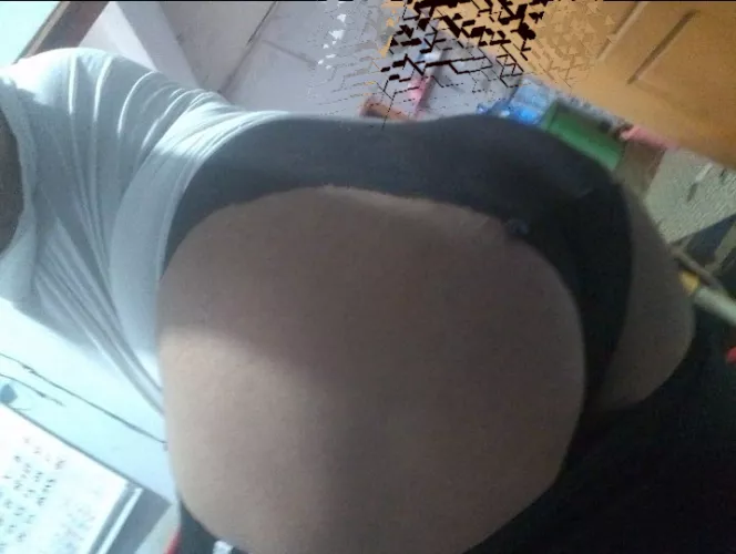 Gonna cheer for my team tonight with a pair underneath. If we lose, I'll distress myself by being an online bitch. If we win, I'll celebrate by being an online bitch.