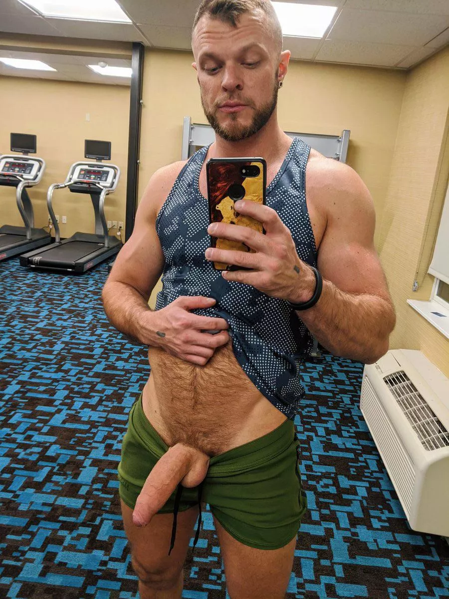 Gym selfie