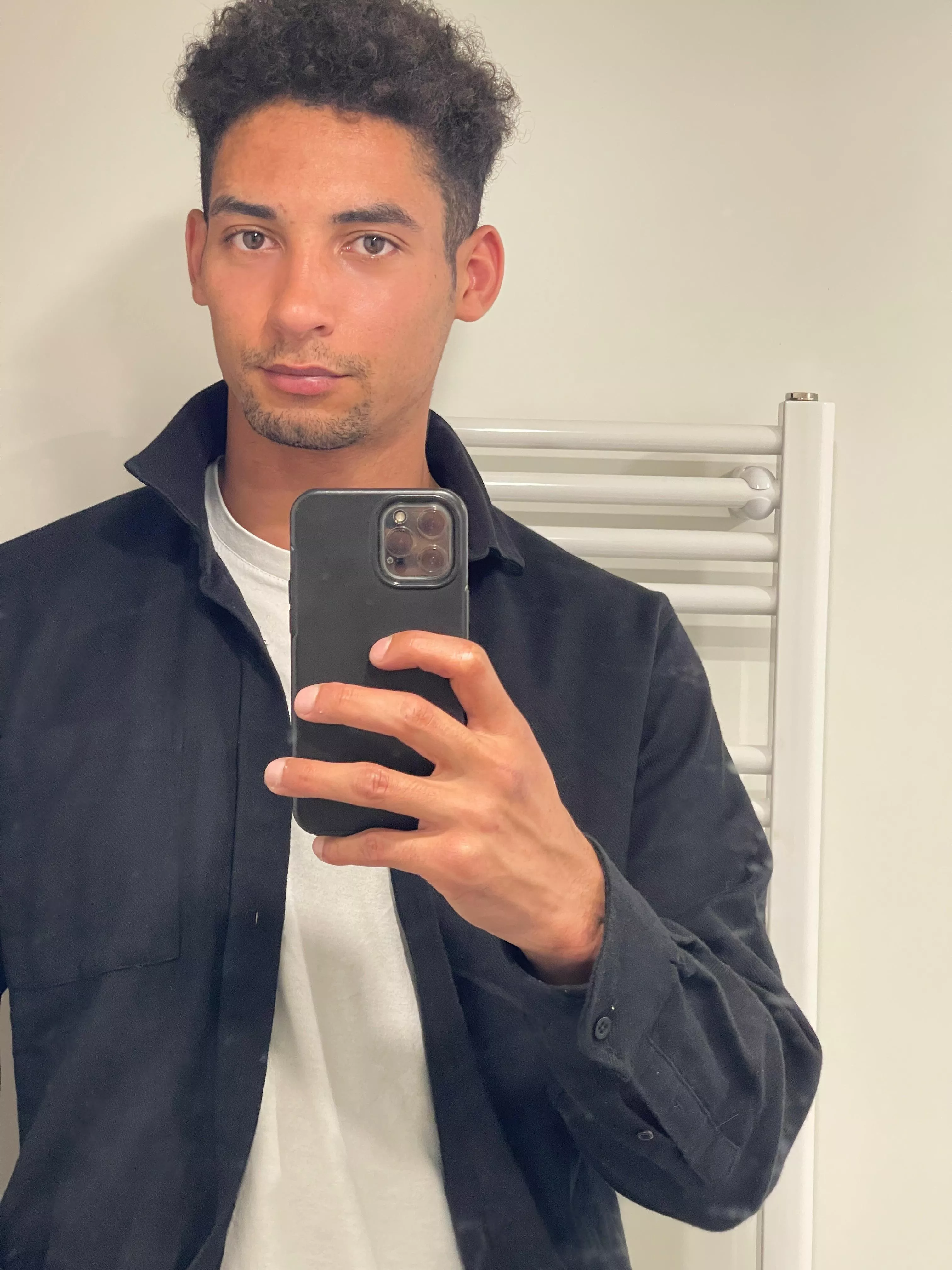 Hey gaybros! Wanna be friends?