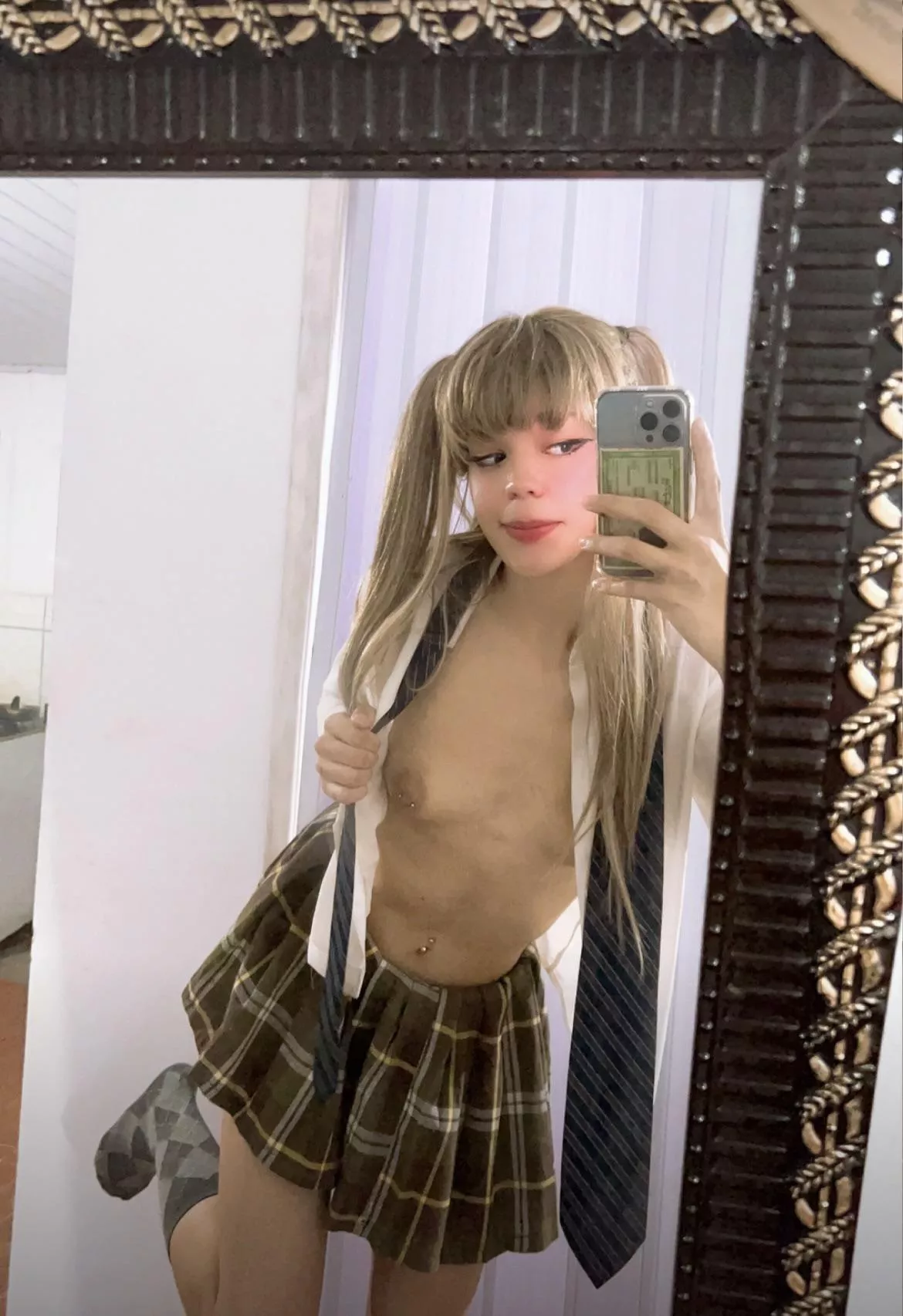 I like your hands around them