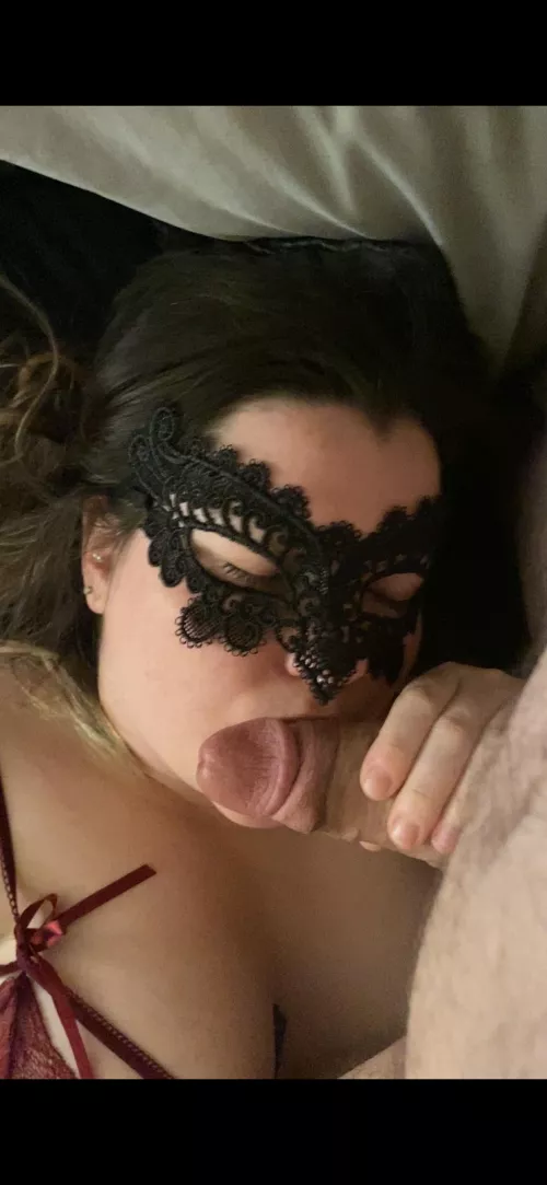 I need help with his cock can you help😏