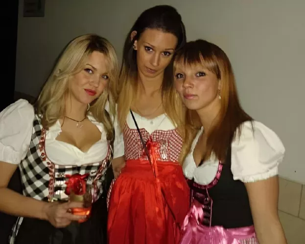 Left, middle or right?