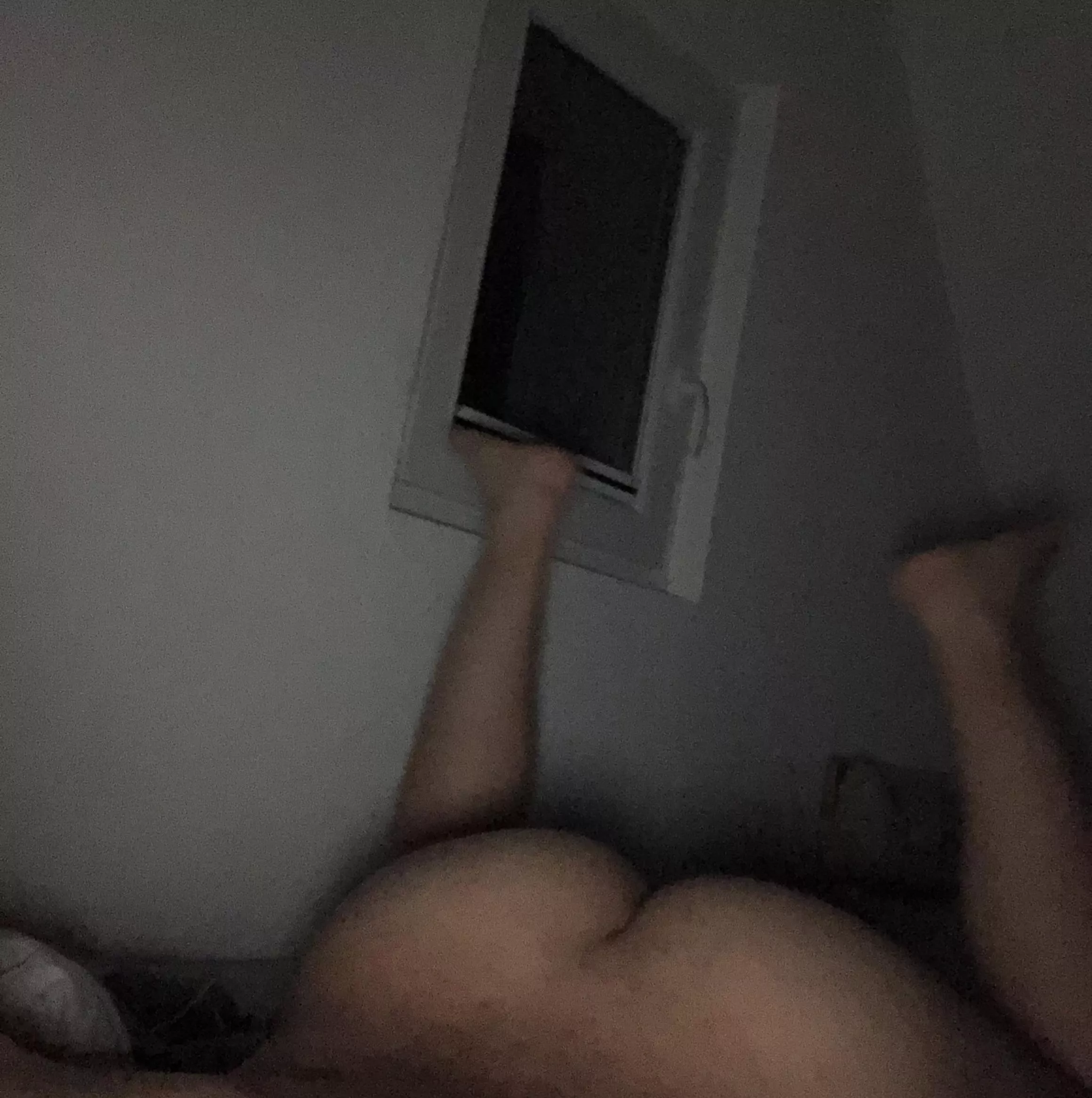 Legs already apart for you😇