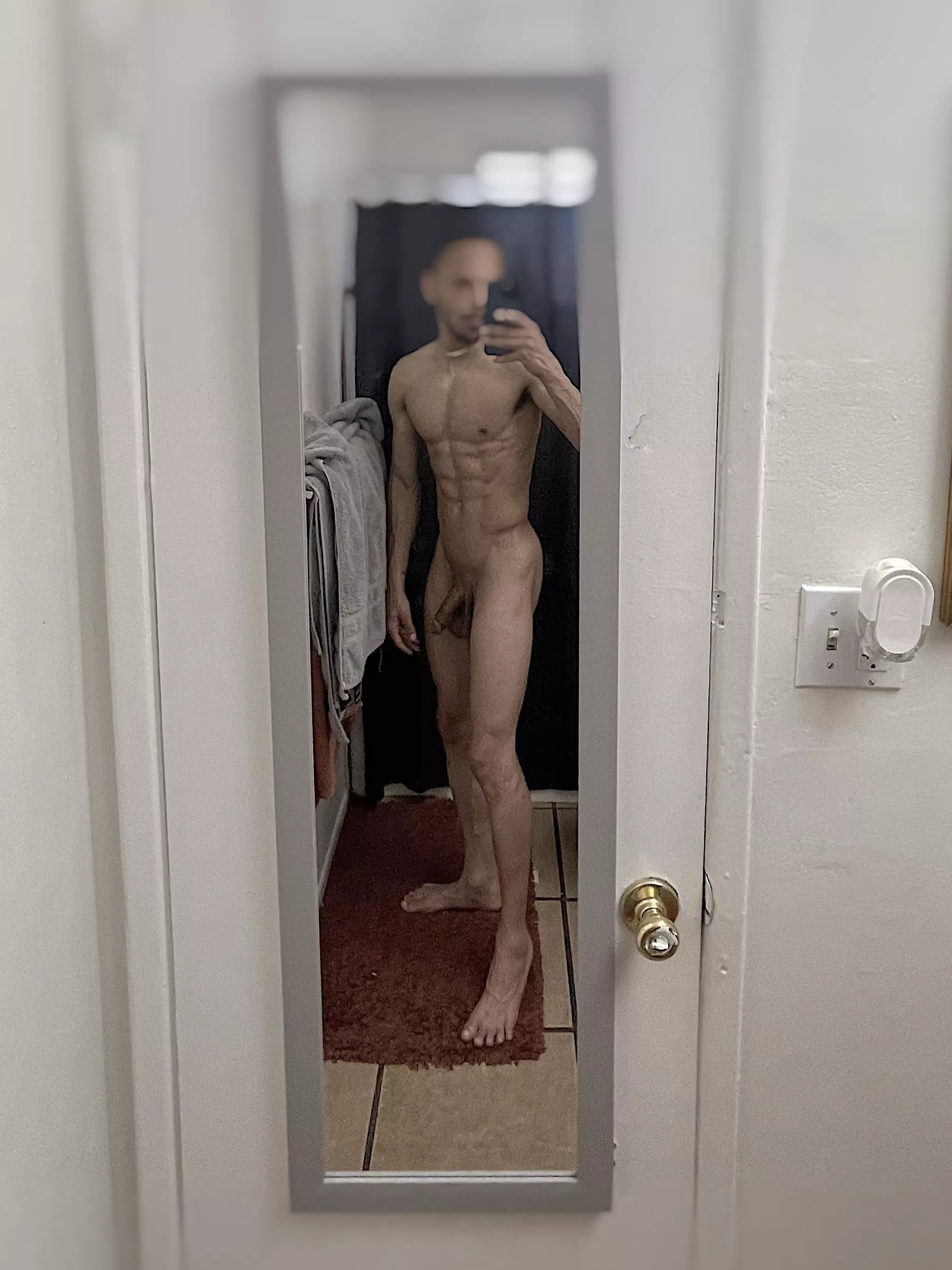 [M] always been “skinny”, trying to be consistent in the gym 😩💪🏾