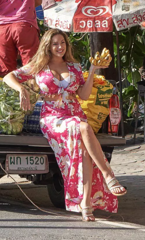 my mom loves playing with fruits