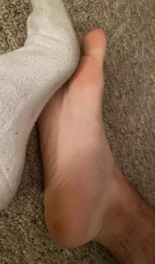 my teenage feet are cold, don’t you wanna warm them up? dm me x