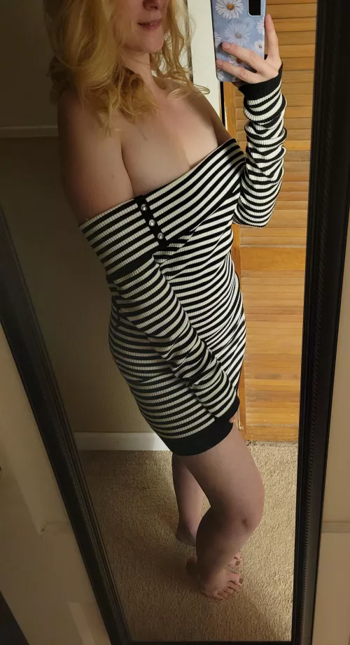 no bra needed in this dress 😍