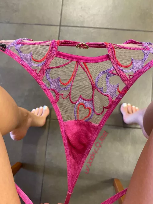 Oh! they seem to be a little wet.. do you know why?