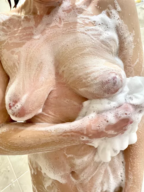 Play with my soapy tits