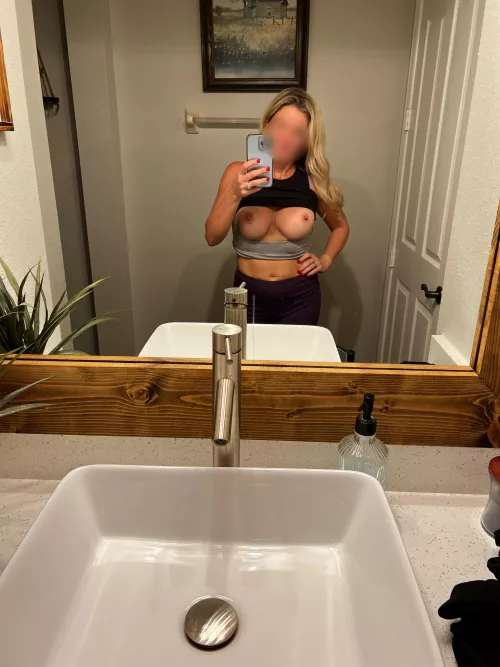 Show us your Titties [f]or Thursday or Tuesday? I can’t remember and I don’t think you’ll mind anyway 😈