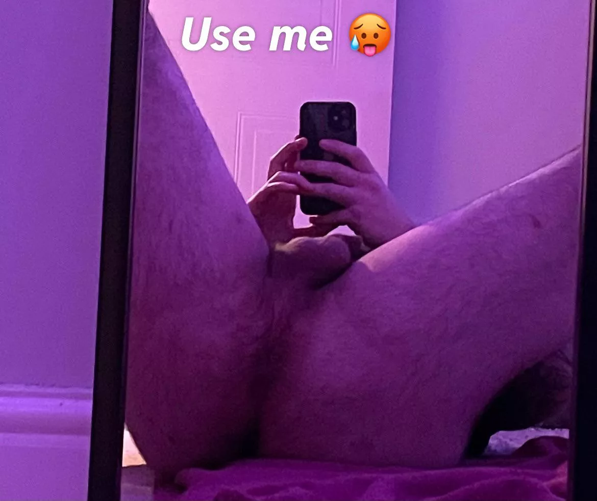 Spreading my hole for you