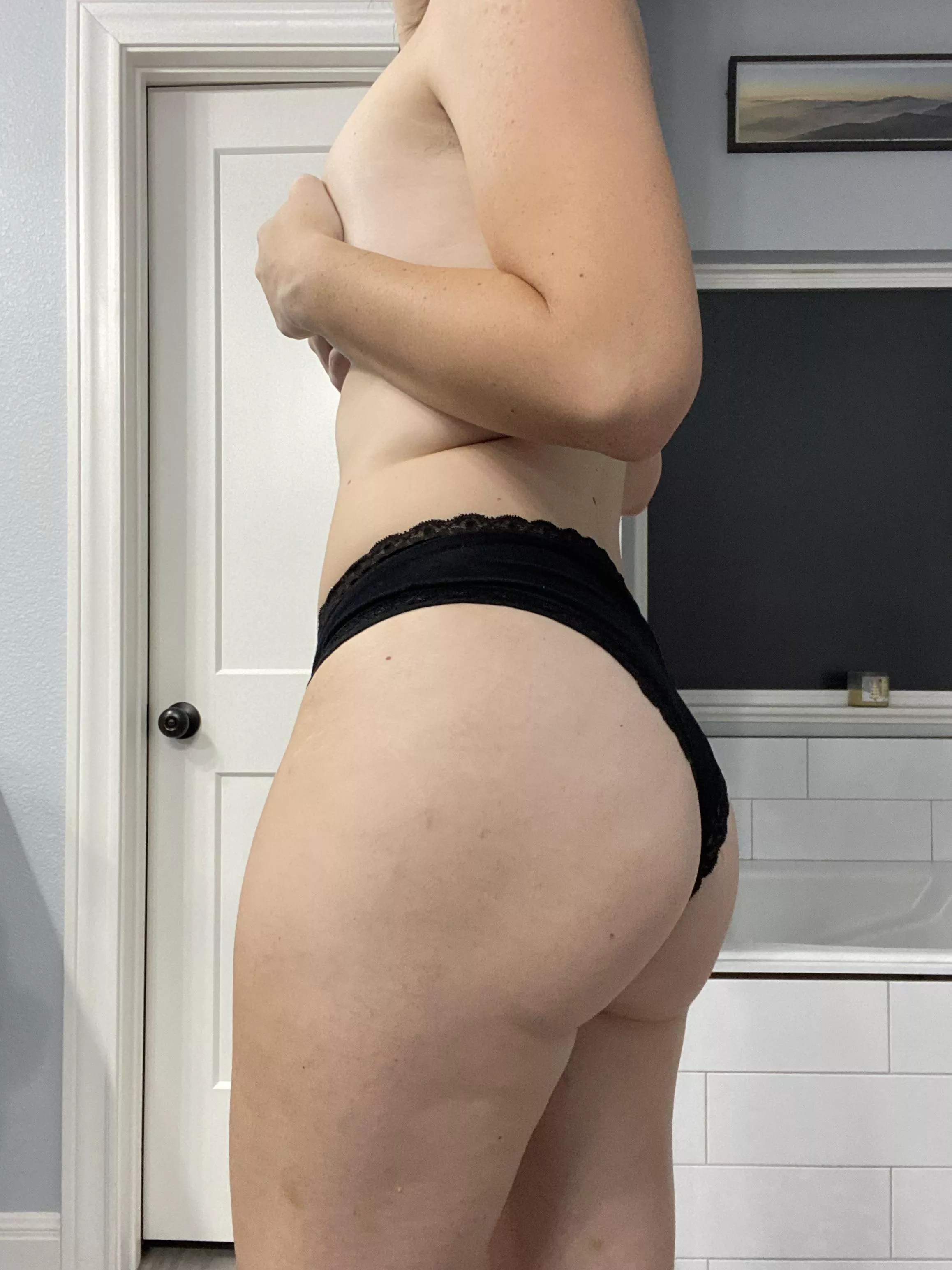 [stba] you’d rather have a big booty anyways right?