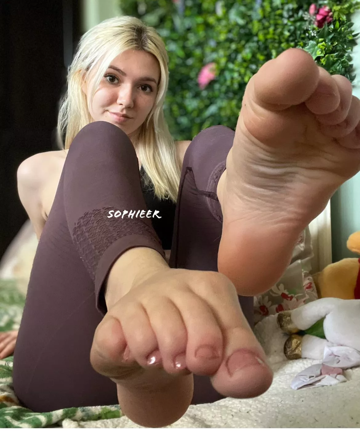 Thanks to my feet for putting up with my daily gym sesh!