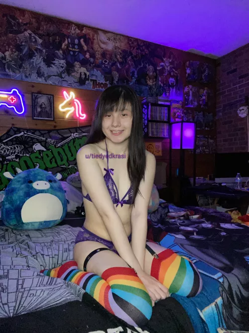 the nerd and Asian combo here is off the charts