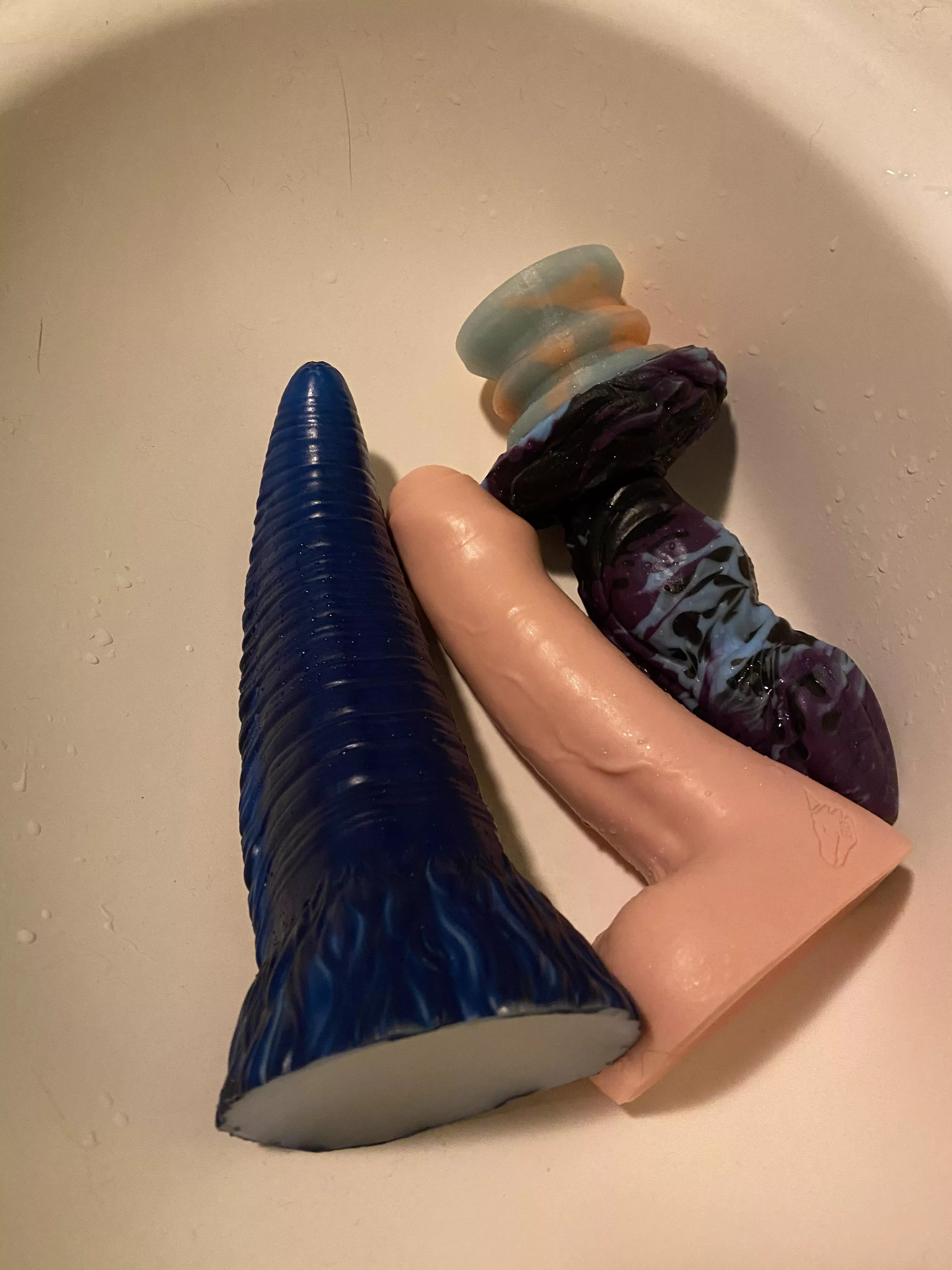 Tonight’s shower friends! I don’t care what anyone says, uncut Archer is AMAZING.