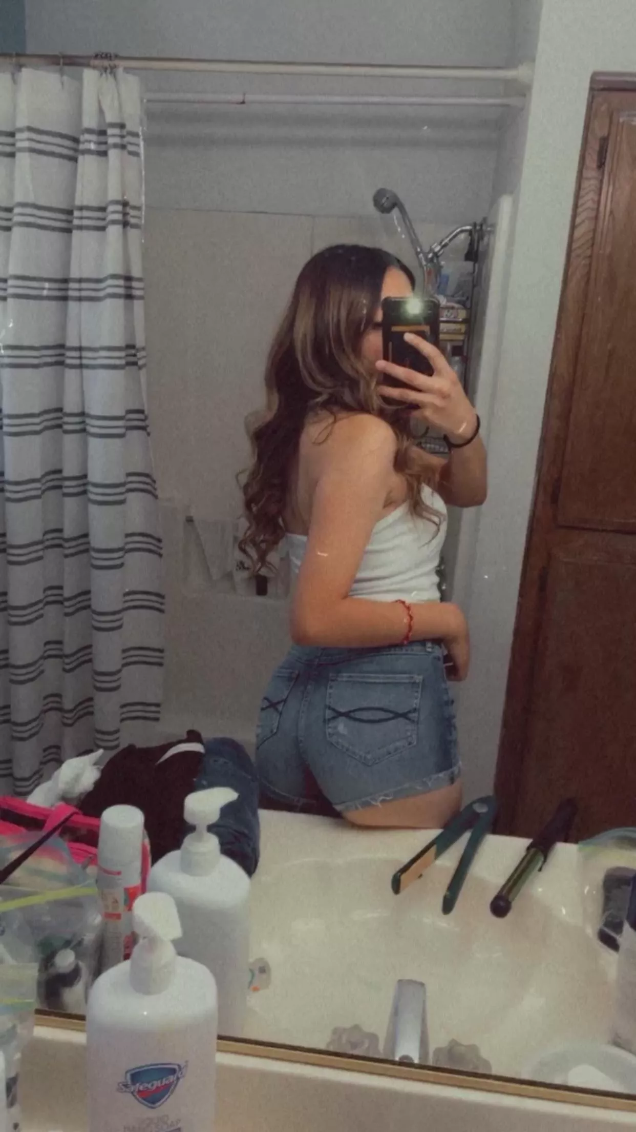 Trading my girlfriend 23;) , let’s stroke to each others non nude?;) tele or discord? Juanm1217