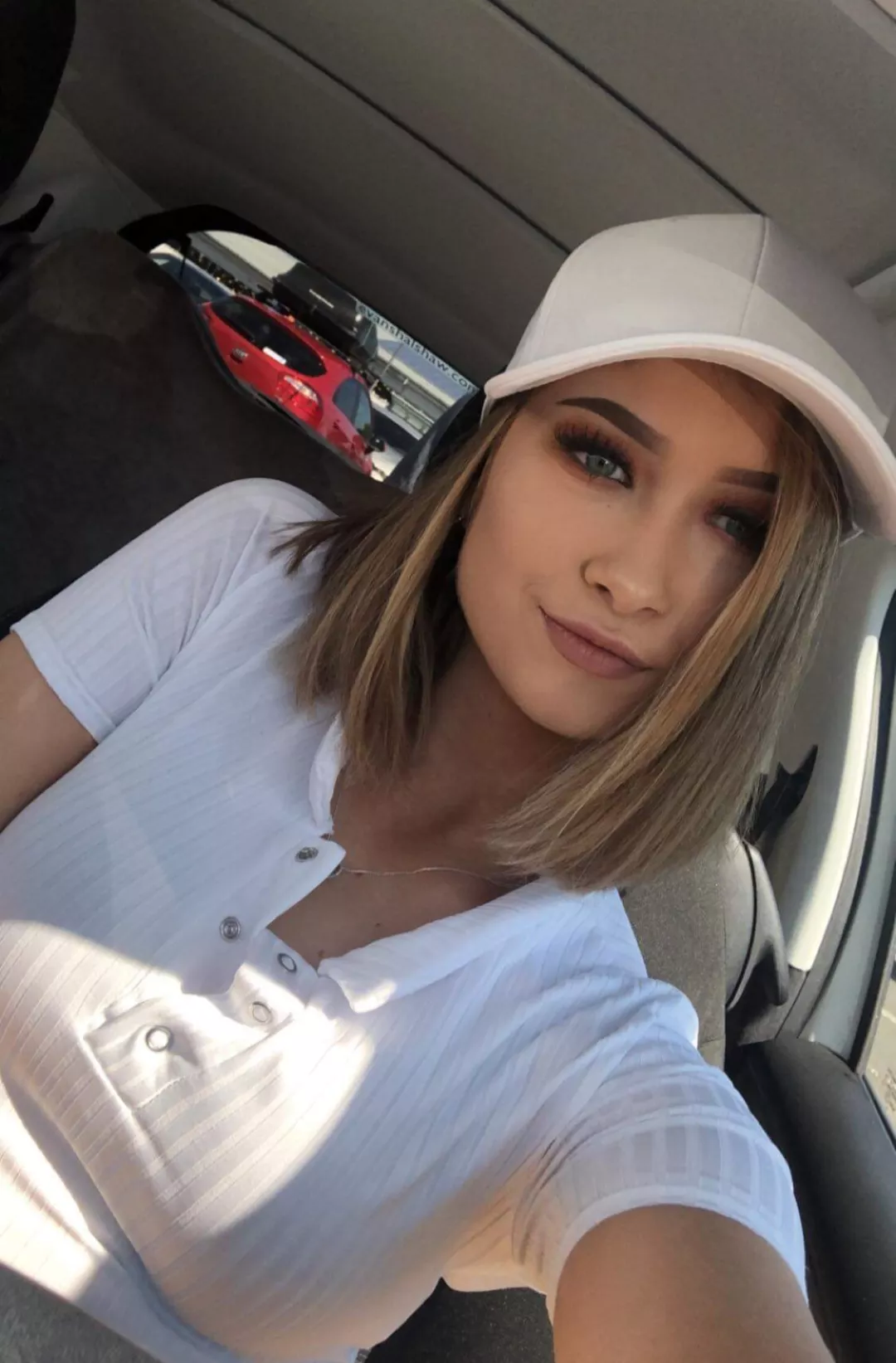 trib me with those beautiful cocks for a reward 😏x