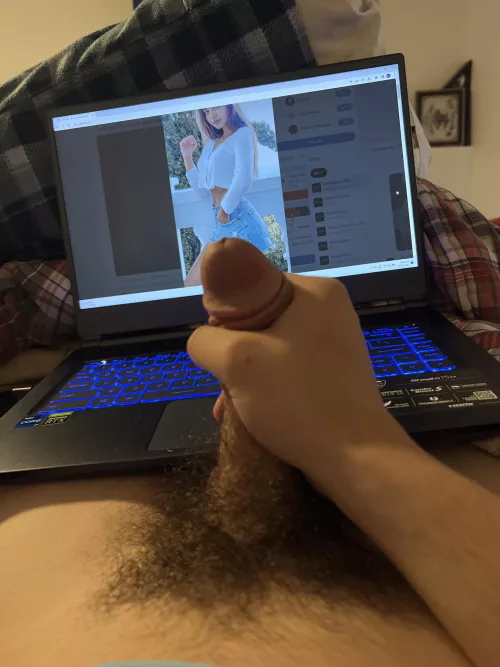 Tribbing any t33ns dm me no lim