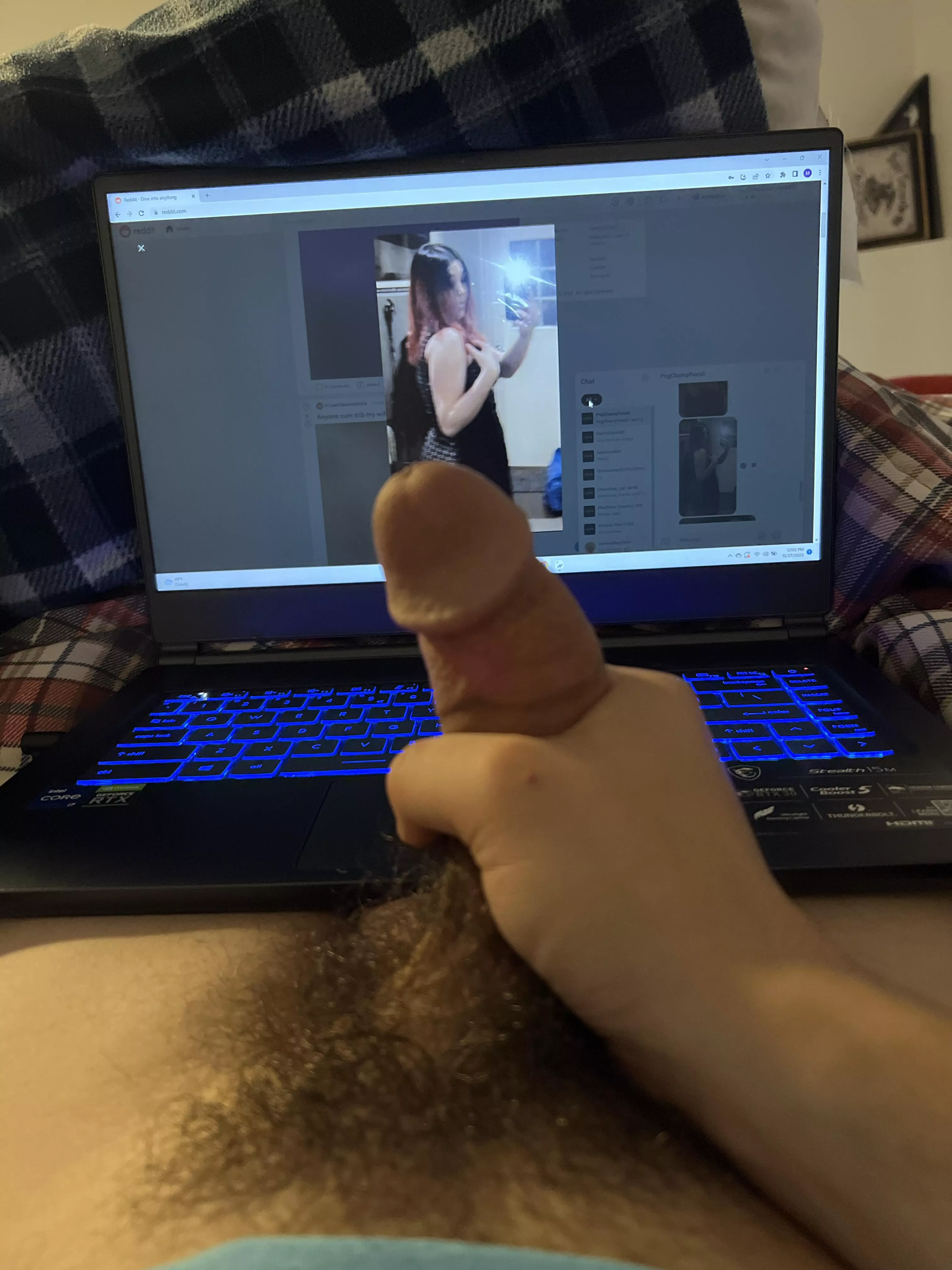 Tribbing any t33ns dm me no lim